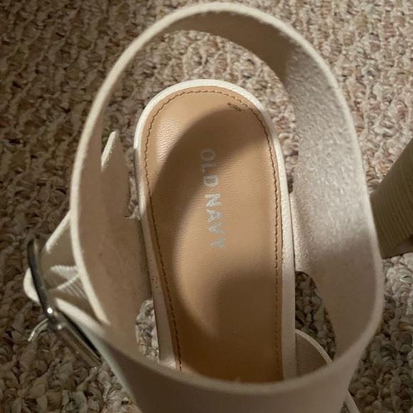 Old Navy Block Heels - Picture 2 of 5